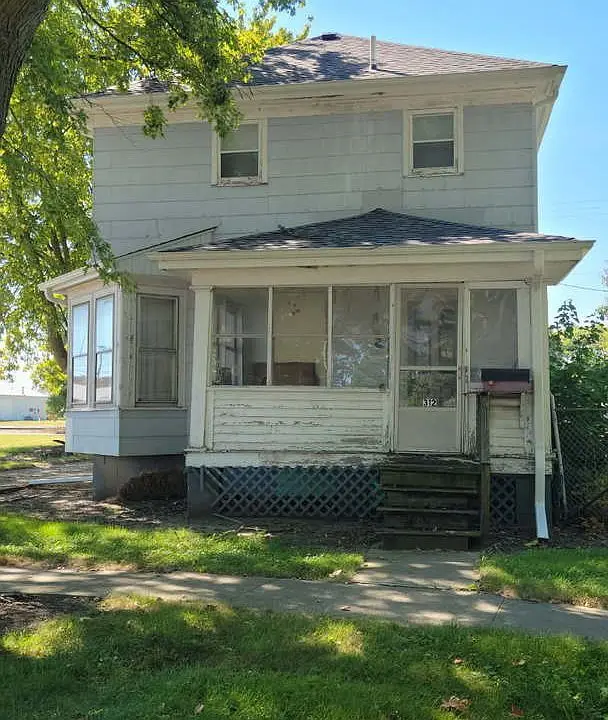 312 N Central Street, Gilman, IL 60938 - #2