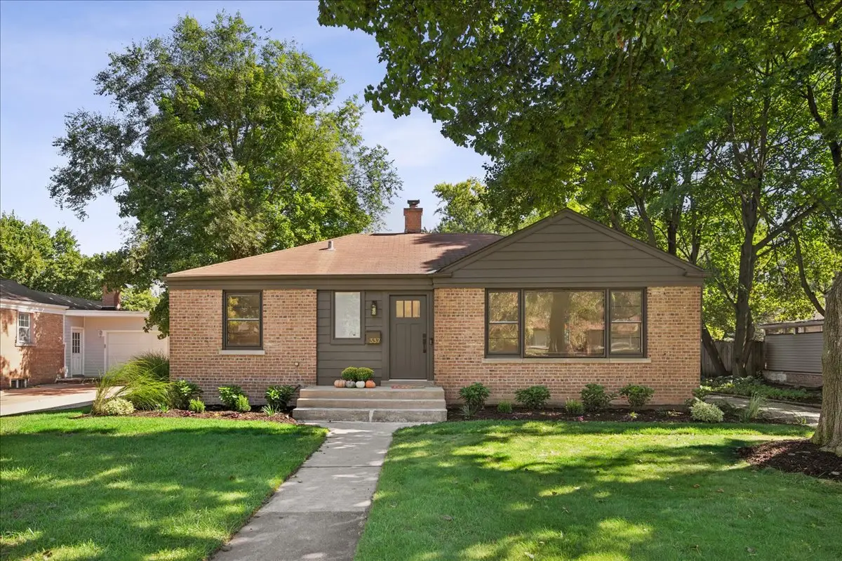 337 Eaton Street, Northfield, IL 60093 - #1