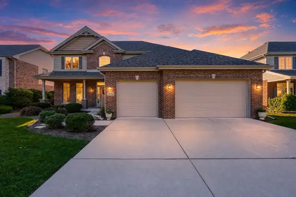 9040 Witham Lane, Woodridge, IL 60517