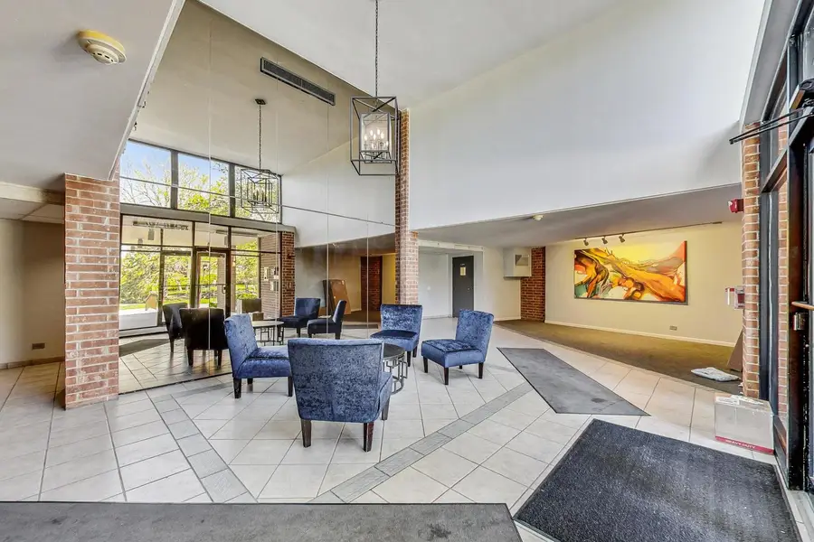 1415 E Central Road #222C, Arlington Heights, IL 60005 - #3