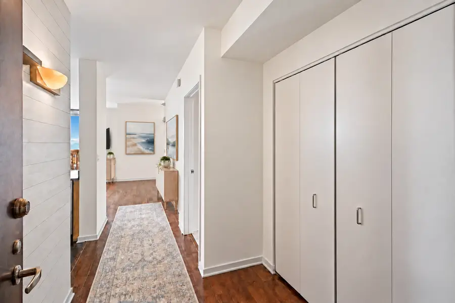 807 Davis Street #1211, Evanston, IL 60201 - #2