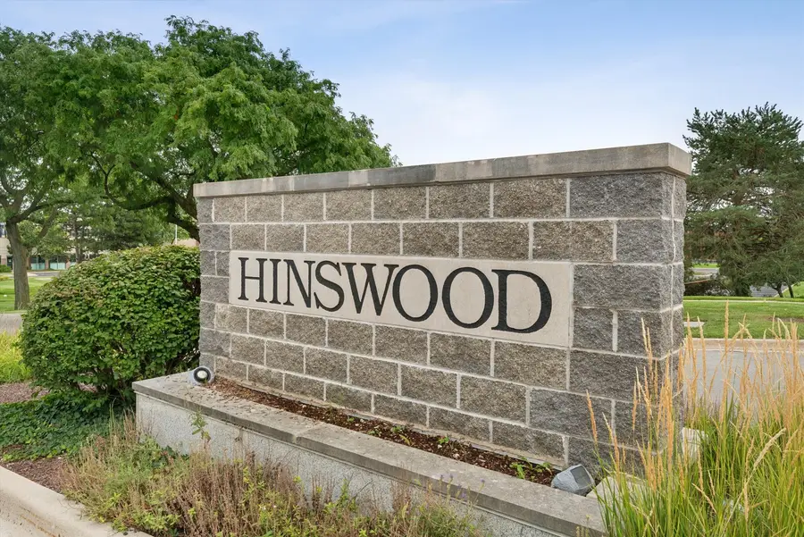 17W467 Portsmouth Drive, Darien, IL 60561 - #3