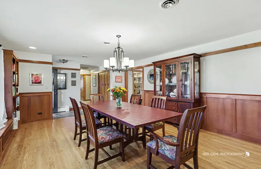 907 Sherwood Drive, Prospect Heights, IL 60070 - #3