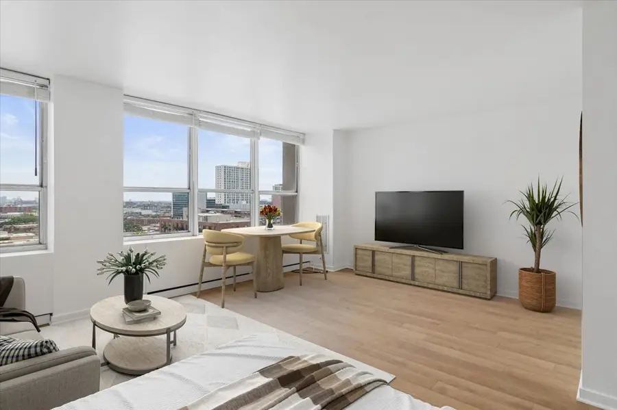 655 W Irving Park Road #1211, Chicago, IL 60613 - #3