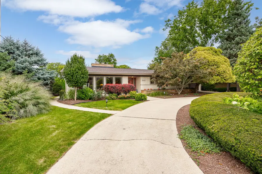 12 Meadowood Drive, Oak Brook, IL 60523 - #3