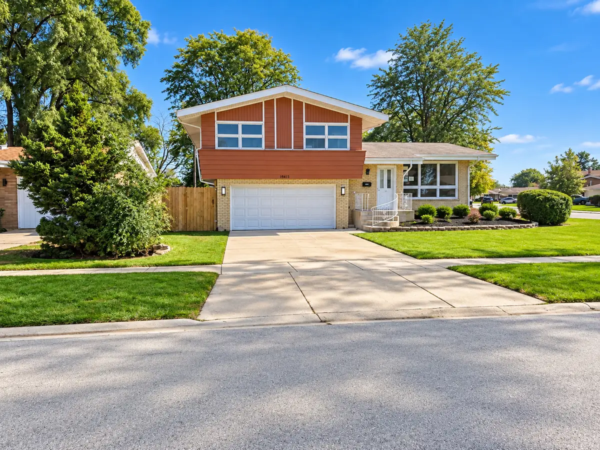 15415 Woodlawn East Avenue, South Holland, IL 60473 - #1