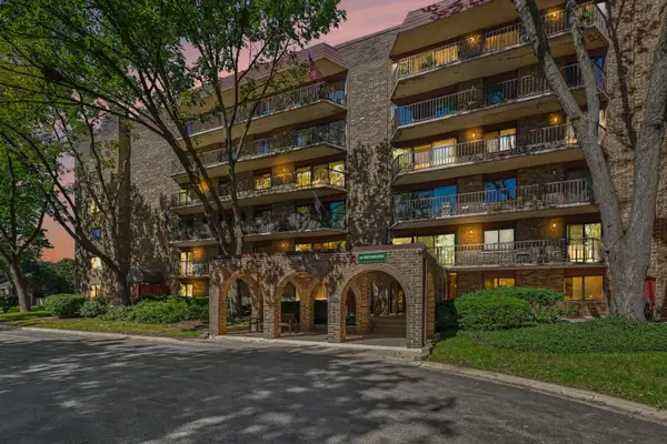 35 S Baybrook Drive #309, Palatine, IL 60074