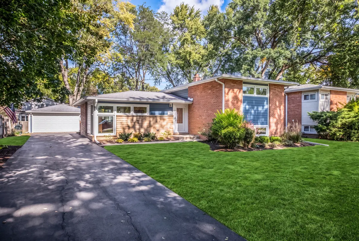 252 W Pleasant Hill Boulevard, Palatine, IL 60067 - #1