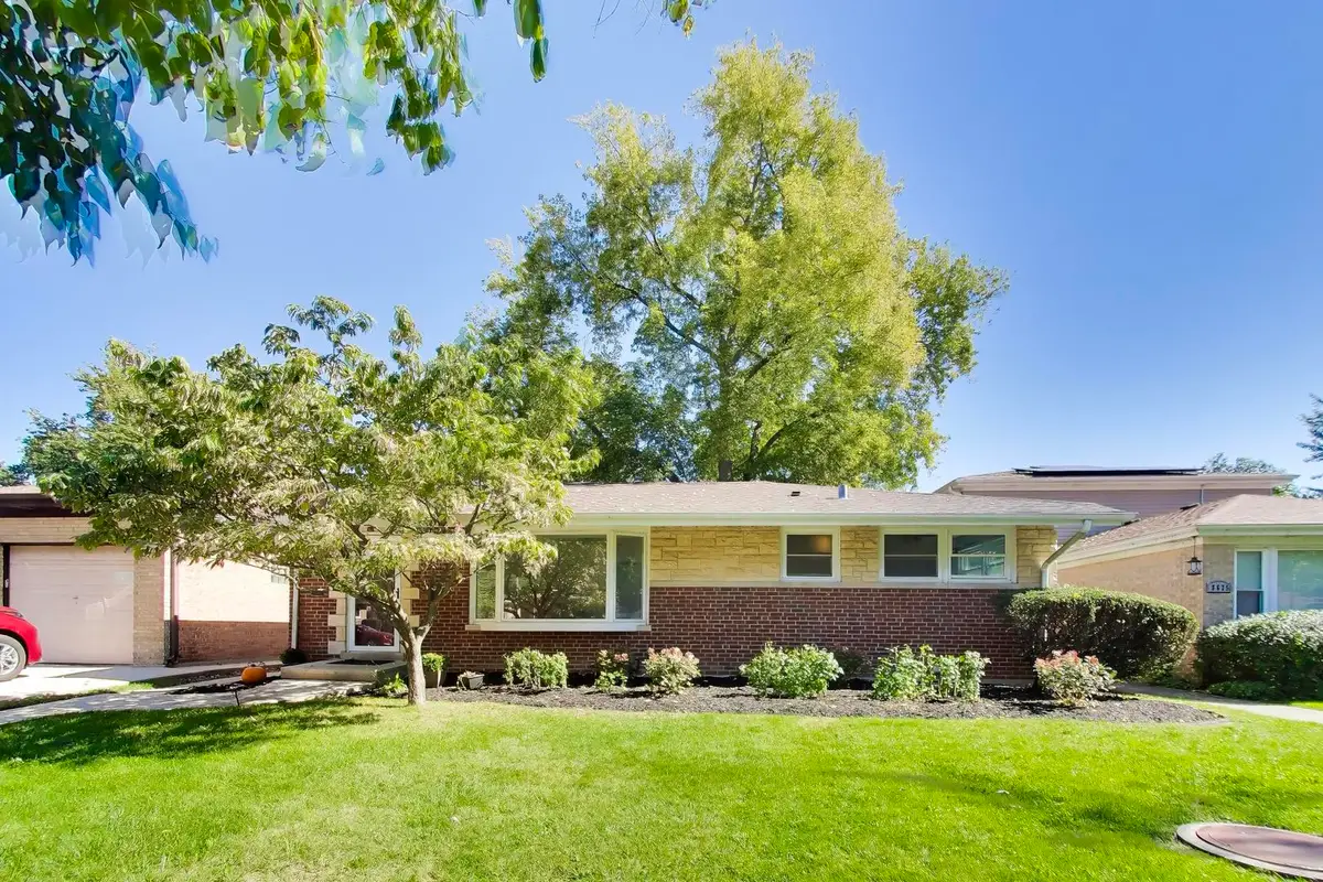 8631 Central Park Avenue, Skokie, IL 60076 - #1