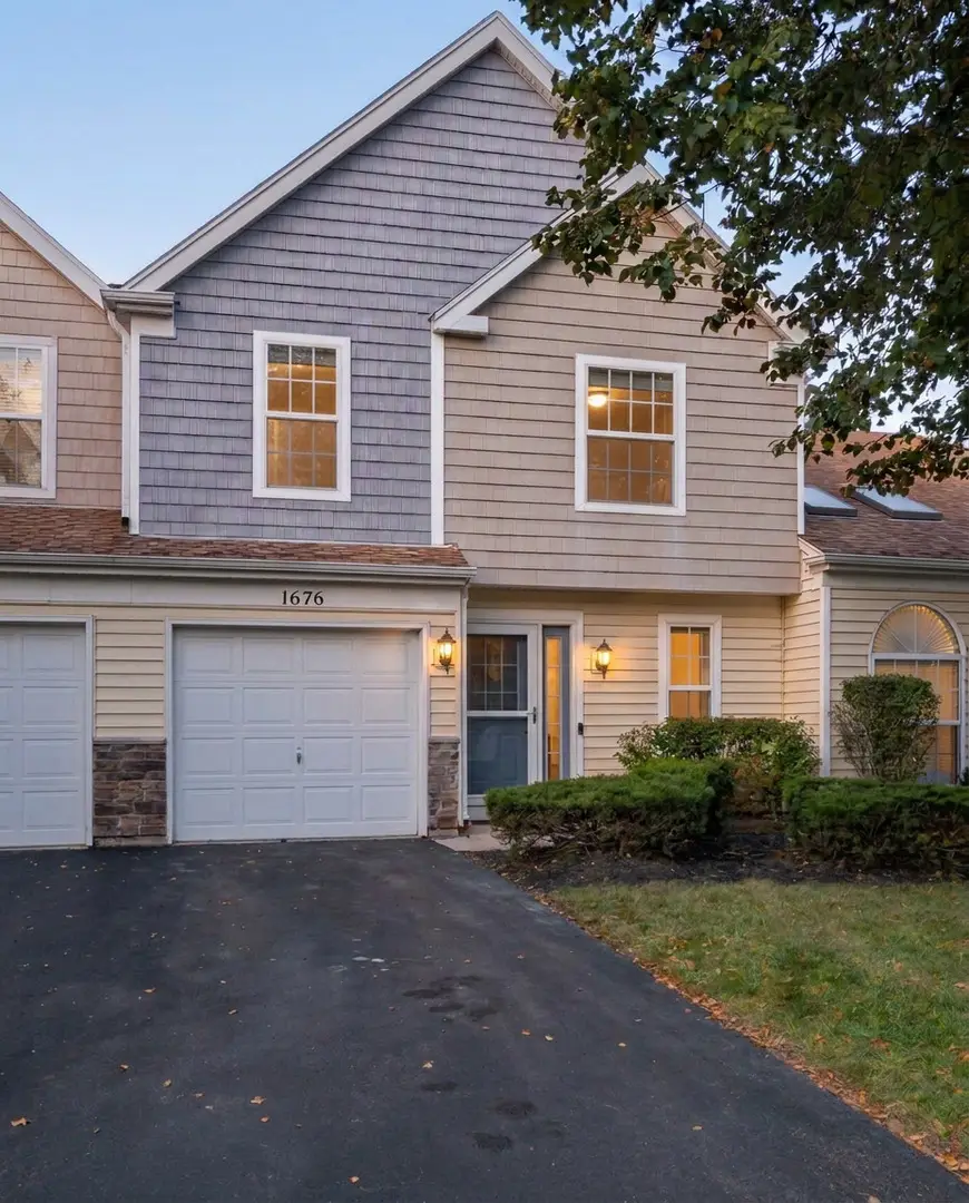 1676 Pebble Beach Circle #1676, Elgin, IL 60123 - #1