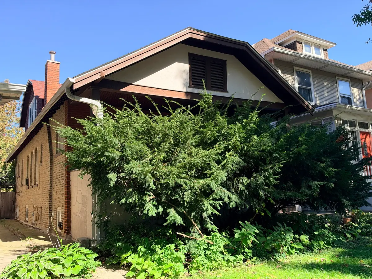 2930 W Eastwood Avenue, Chicago, IL 60625 - #1