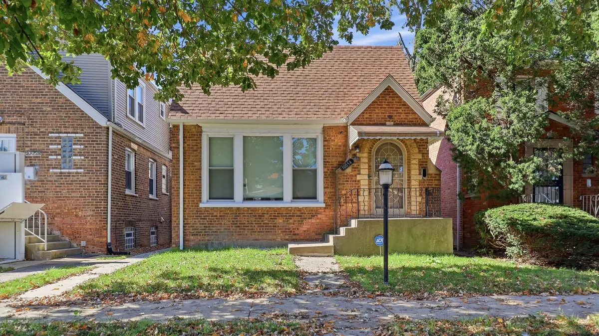 10054 S Saint Lawrence Avenue, Chicago, IL 60628 - #1
