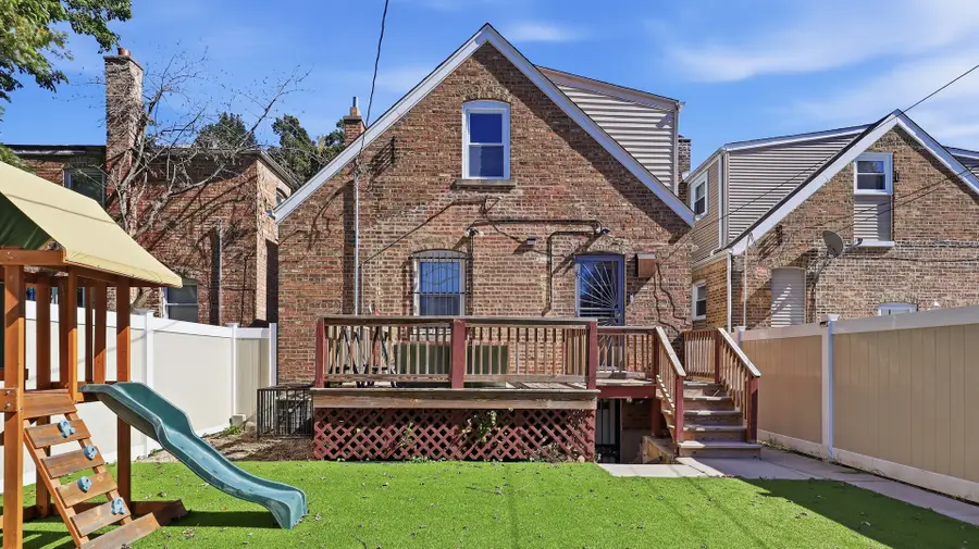 10054 S Saint Lawrence Avenue, Chicago, IL 60628 - #3