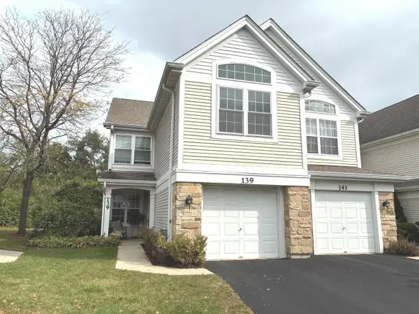 139 Fairfield Lane, Carol Stream, IL 60188