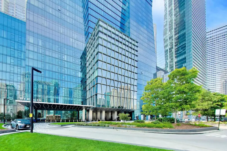 363 E Wacker Drive #5401, Chicago, IL 60601 - #2