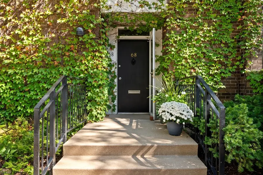 68 W Schiller Street, Chicago, IL 60610 - #3