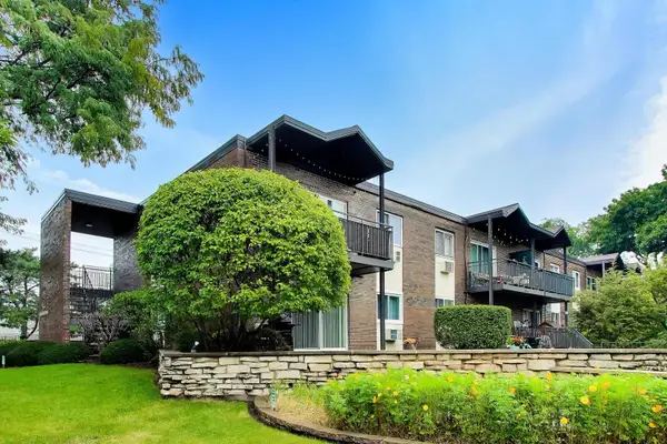 6359 N Ridge Avenue #302, Chicago, IL 60660
