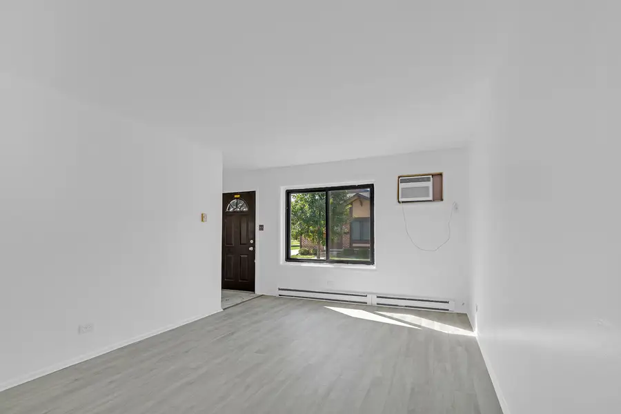 1S175 Winthrop Lane, Villa Park, IL 60181 - #2