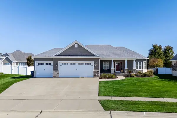819 S 7th Street Court, Eldridge, IA 52748