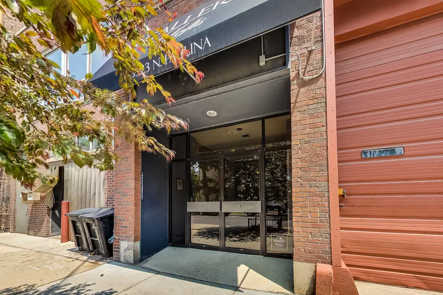 3323 N Paulina Street #4E, Chicago, IL 60657 - #3