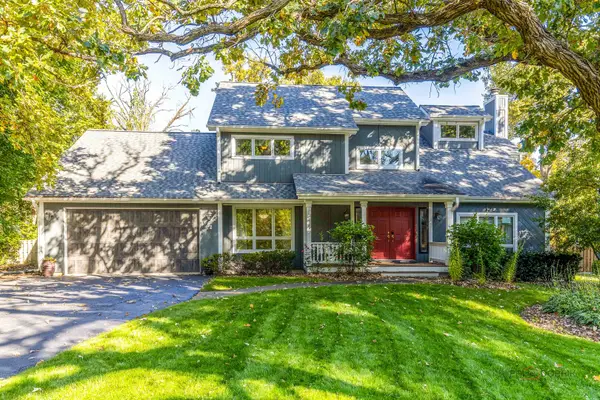 92 Golfview Road, Lake Zurich, IL 60047