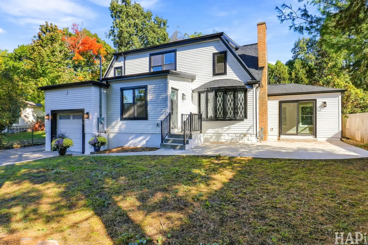 219 Western Avenue, Highwood, IL 60040 - #1