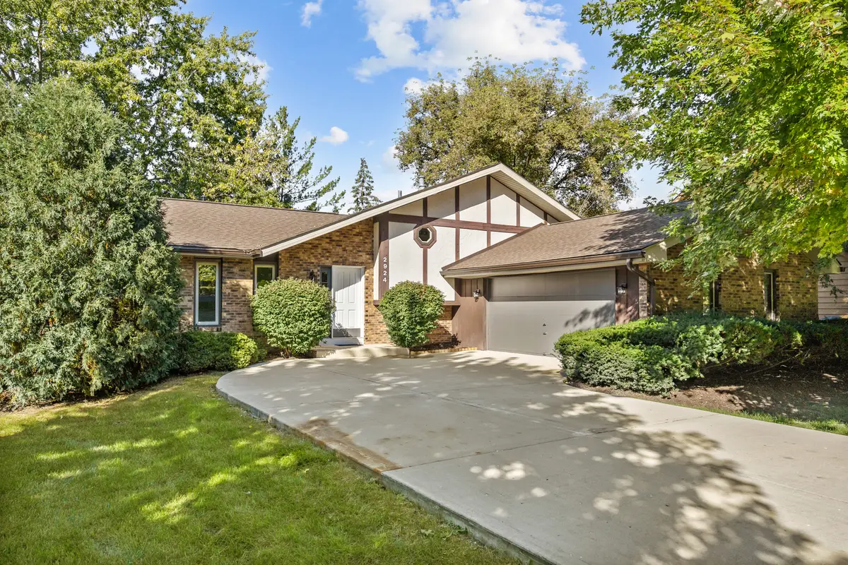 2924 Hickory Court, Woodridge, IL 60517 - #1