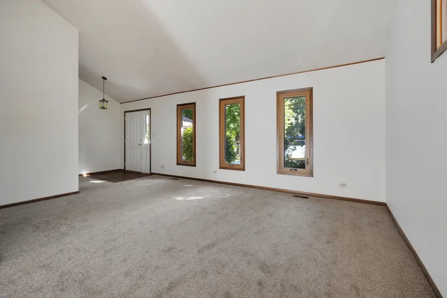 2924 Hickory Court, Woodridge, IL 60517 - #3