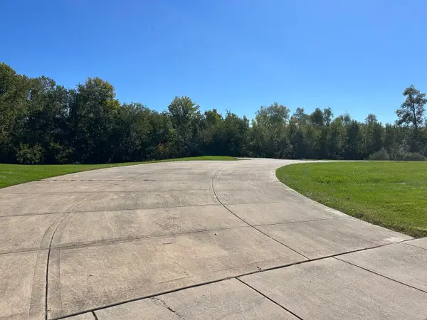 22677 Lilly Pad Lane, Frankfort, IL 60423