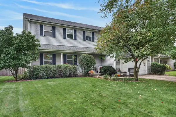 800 Birch Street, Algonquin, IL 60102