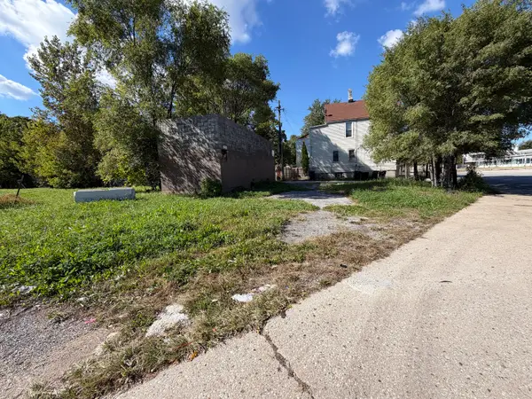 611 W 51st Street, Chicago, IL 60609