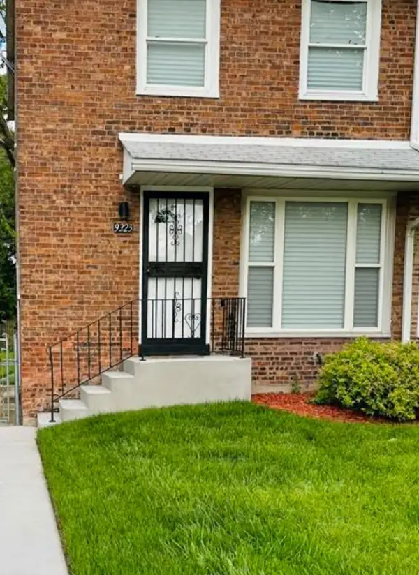 9323 S Calumet Avenue, Chicago, IL 60619