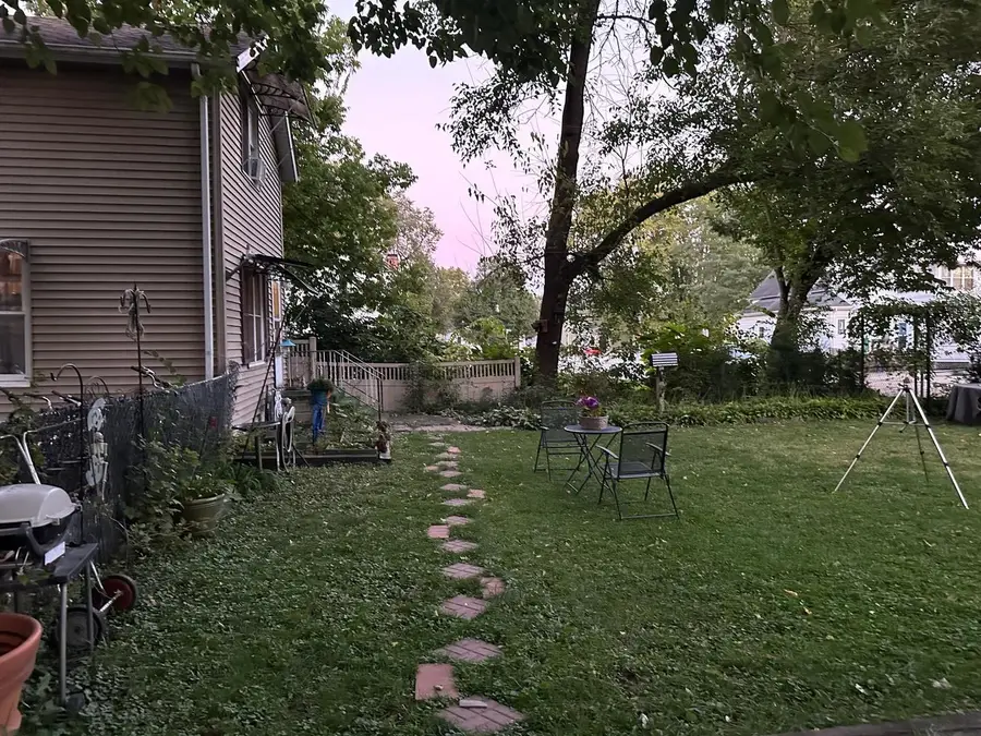 607 Richmond Street, Joliet, IL 60435 - #3
