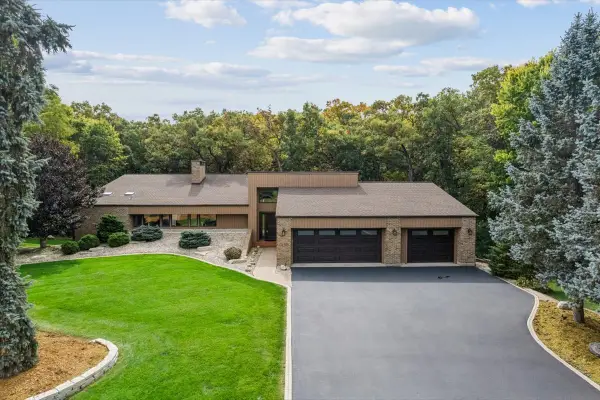 6503 Ojibwa Lane, McHenry, IL 60050