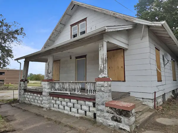 344 10th Street, Moline, IL 61265