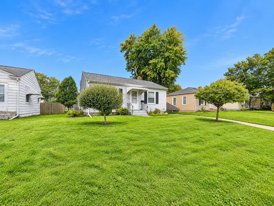 3228 25th Street, Rock Island, IL 61201 - #2