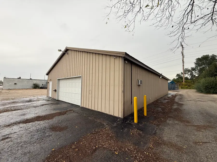 830 S Mcmullen Drive, Kankakee, IL 60901 - #3