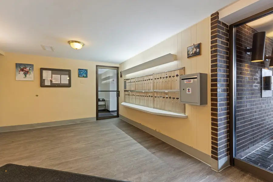 4624 N Commons Drive #303E, Chicago, IL 60656 - #2