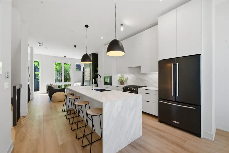 4230 W Belmont Avenue, Chicago, IL 60641 - #3
