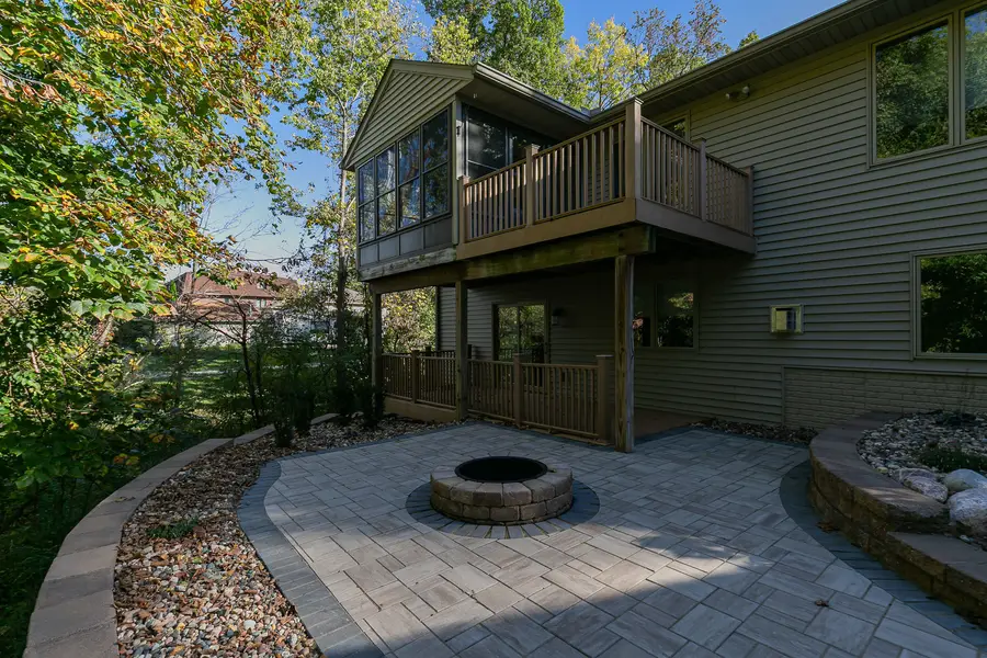 2241 31st Avenue, Rock Island, IL 61201 - #2