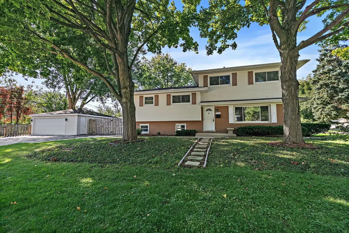 555 Lowden Avenue, Glen Ellyn, IL 60137 - #1