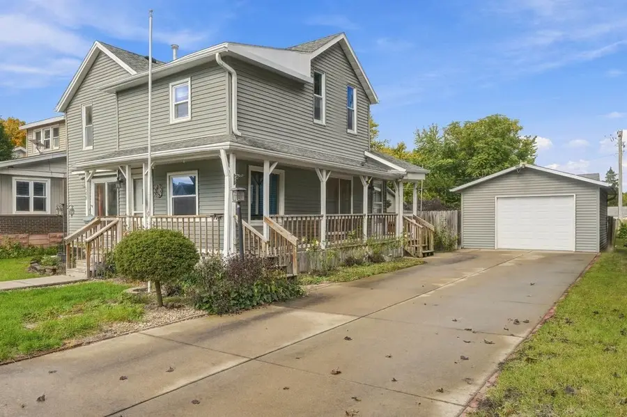 608 3rd Avenue, Clinton, IA 52732 - #2