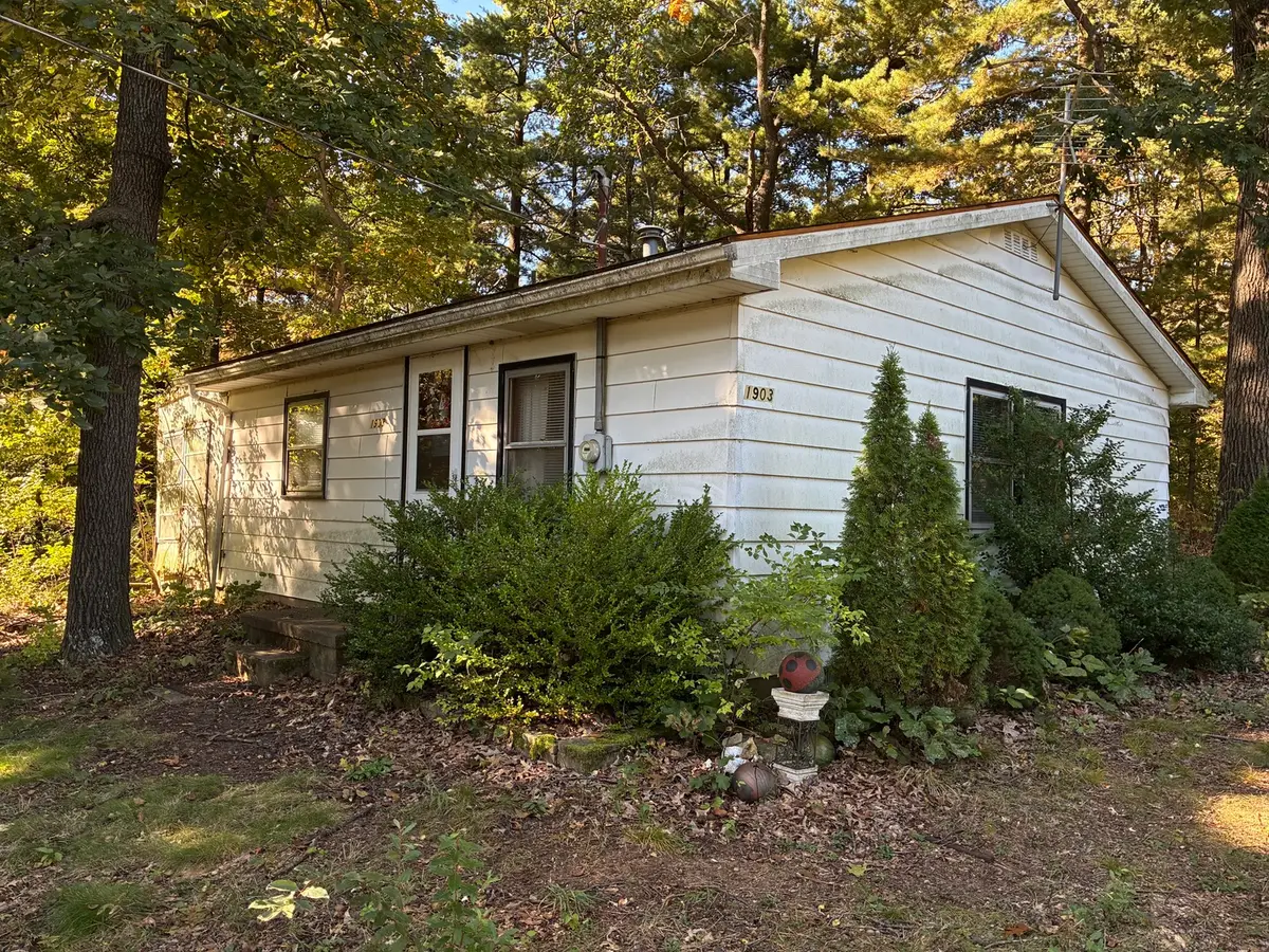 1903 Hickory Lane, Manito, IL 61546 - #1