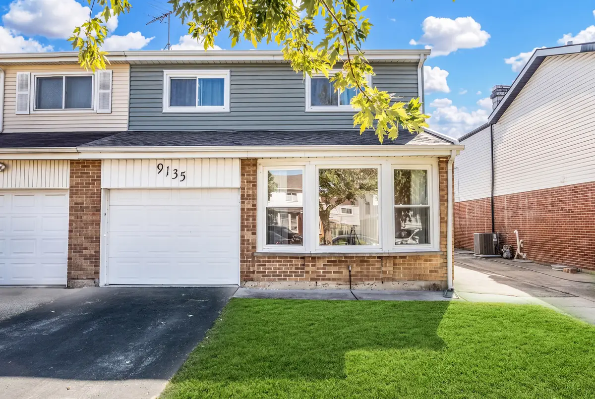 9135 Hollyberry Avenue, Des Plaines, IL 60016 - #1