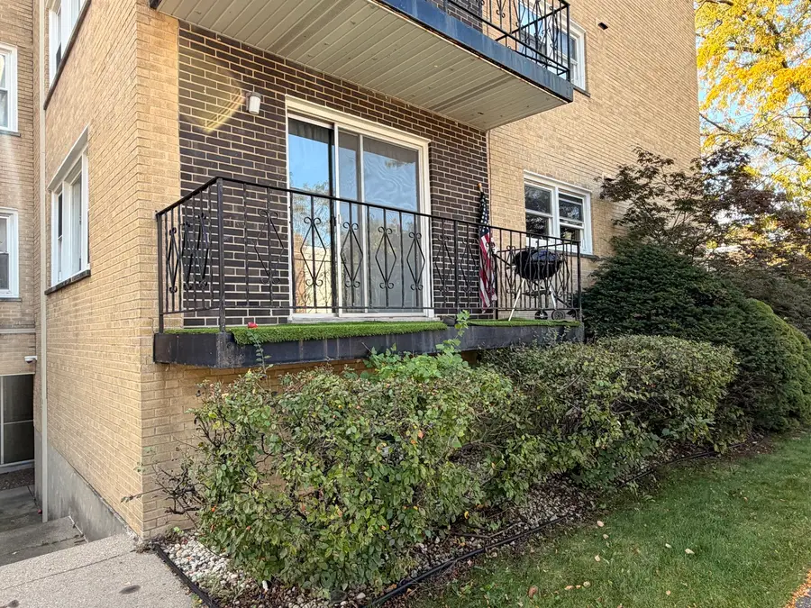 4735 Grove Street #102, Skokie, IL 60076 - #2