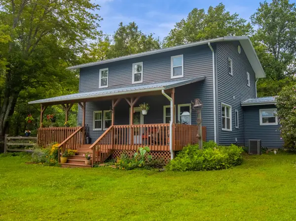 275 Thorn Lane, Makanda, IL 62958