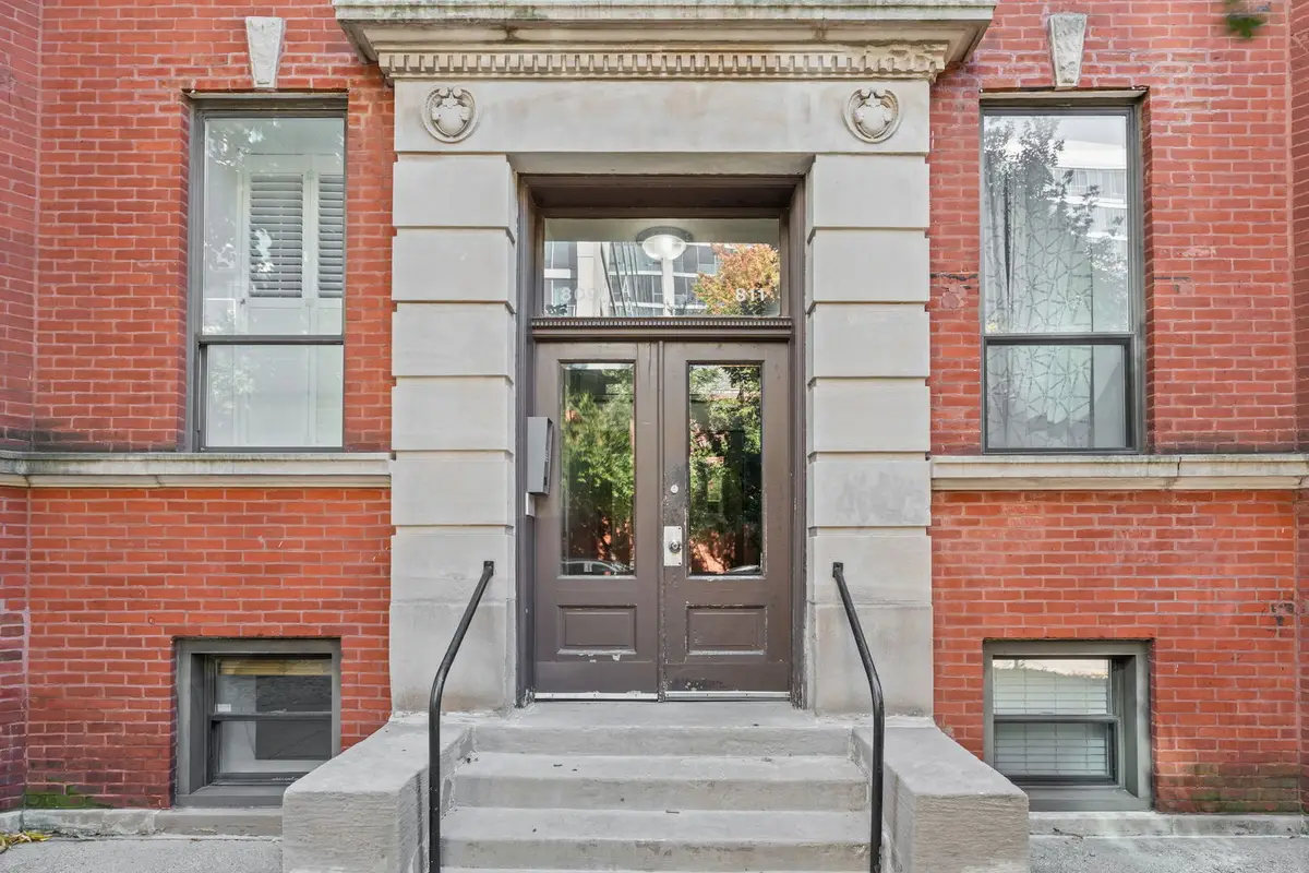 809 W Bradley Place #G, Chicago, IL 60613 - #1