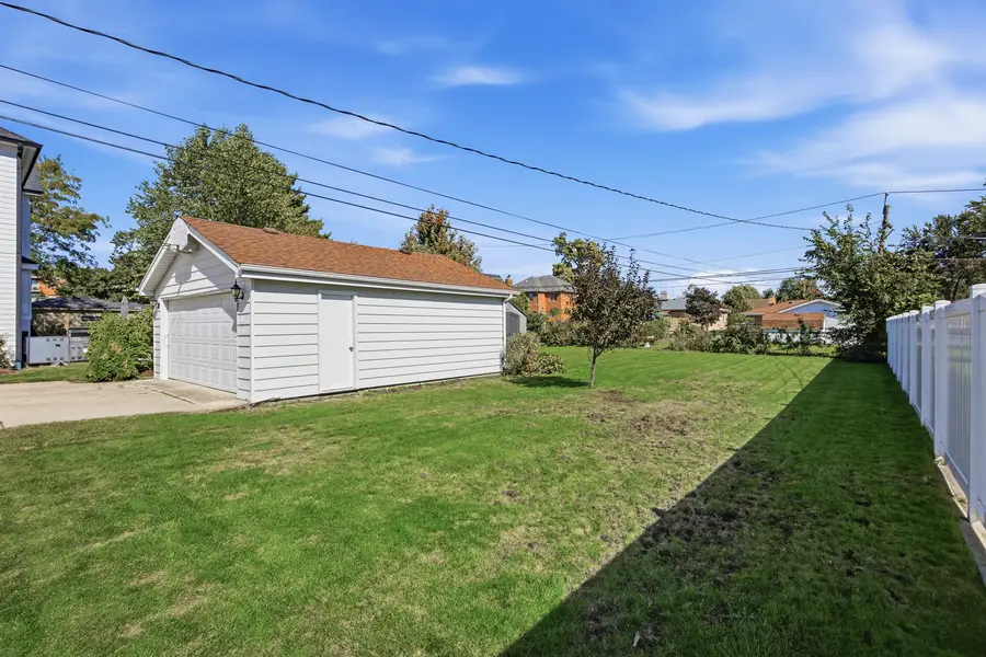 455 N Maple Avenue, Elmhurst, IL 60126 - #2