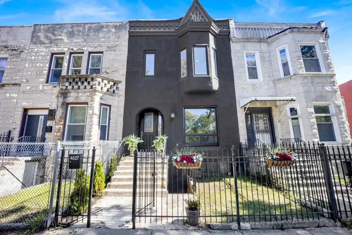 4627 S Saint Lawrence Avenue, Chicago, IL 60653 - #1