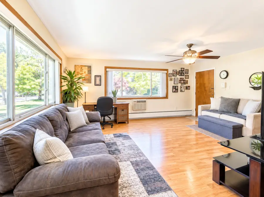 7019 N Ridge Boulevard #1A, Chicago, IL 60645 - #3